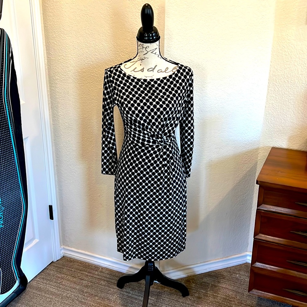 Black and white diamond pattern midi dress. Size M
